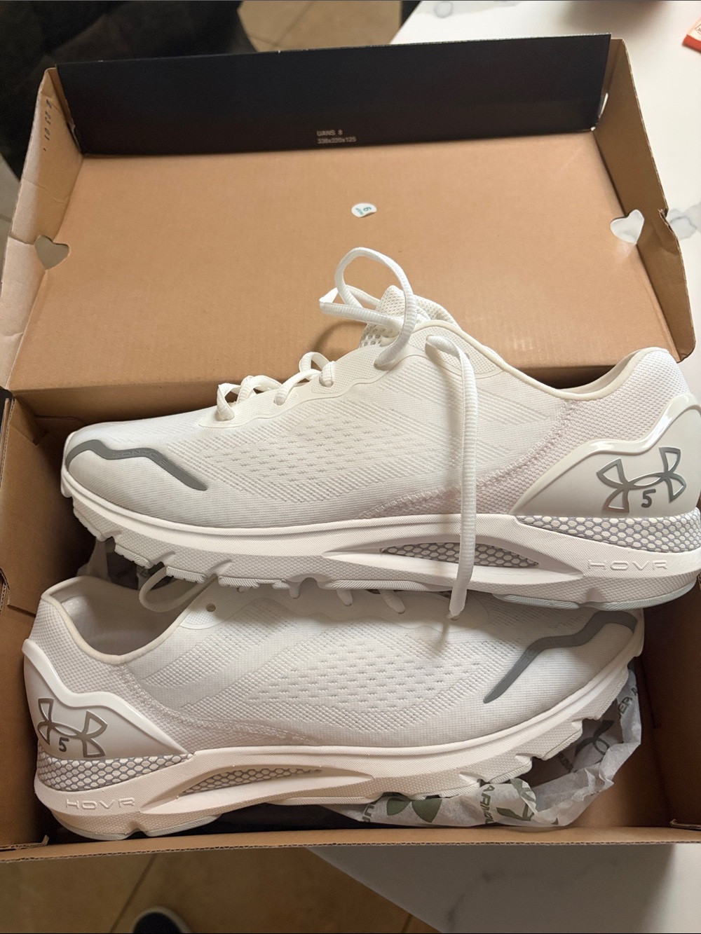 Under Armour White Hovr Sonic 6